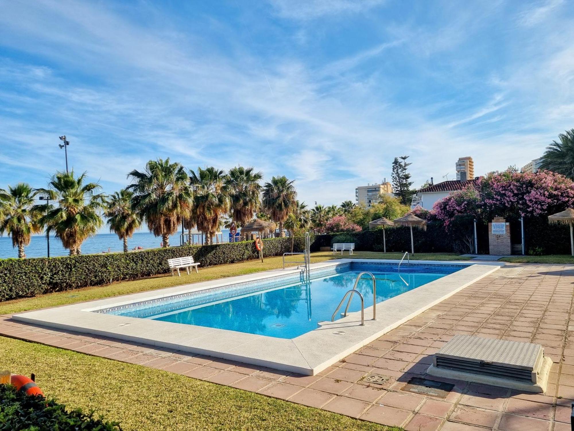 Barbados Beach And Pool Apartment Fuengirola Luaran gambar