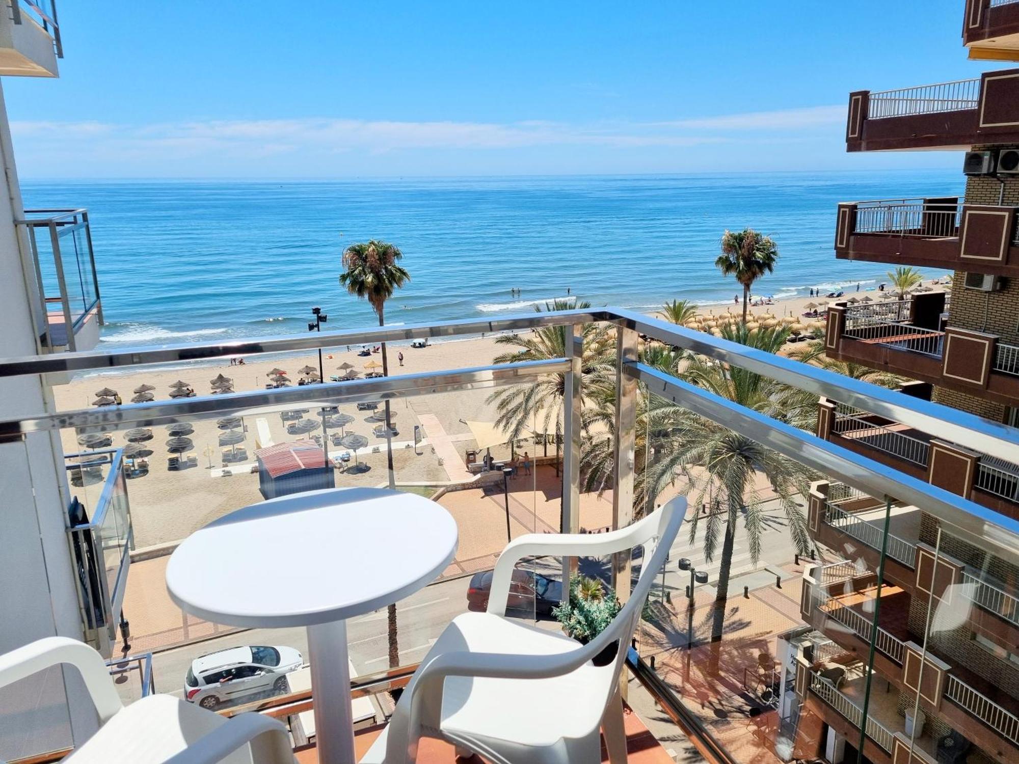 Barbados Beach And Pool Apartment Fuengirola Luaran gambar